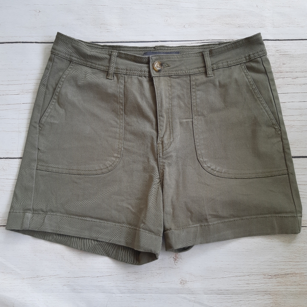 Suzy Shier Green Shorts Olive Drab Army Green Size 11